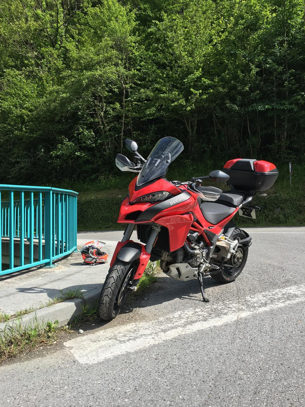 EF0ED6D2-9DBF-48D0-8B54-AF7684D419BE