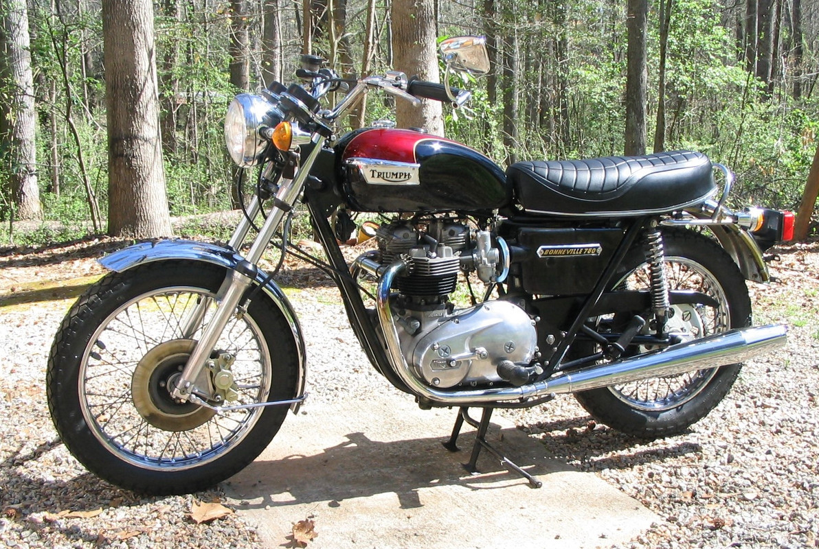 triumph 750