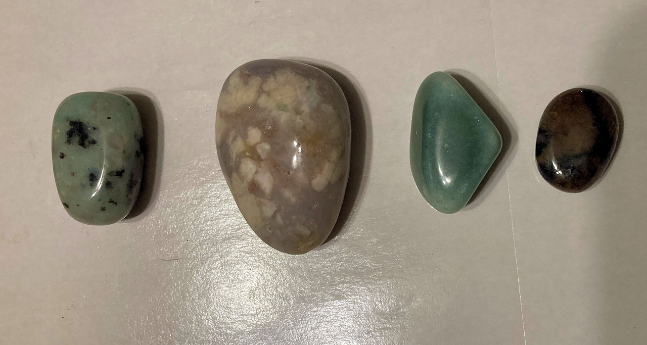 Tumbled Flower Agate, Tumbled Kiwi Jasper, Tumbled Green Aventurine, Tumbled Chiastolite, 10 ml Rose Quartz Water, information sheet