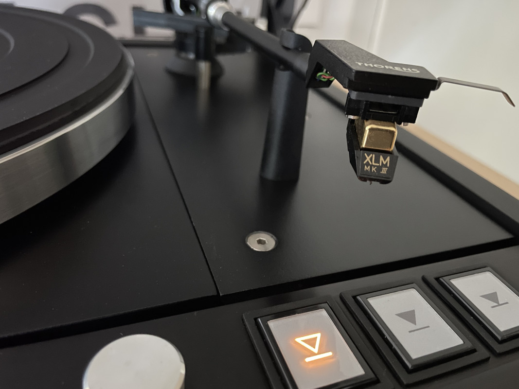 E94BE0FA-46CD-4AAC-9E98-29D7EA1312FA