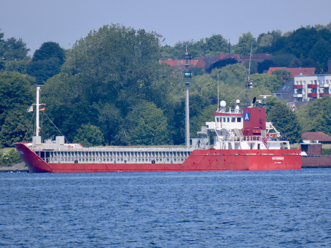 384DF4C3-D0D9-4BEF-BB6C-B246B4D2D3FE