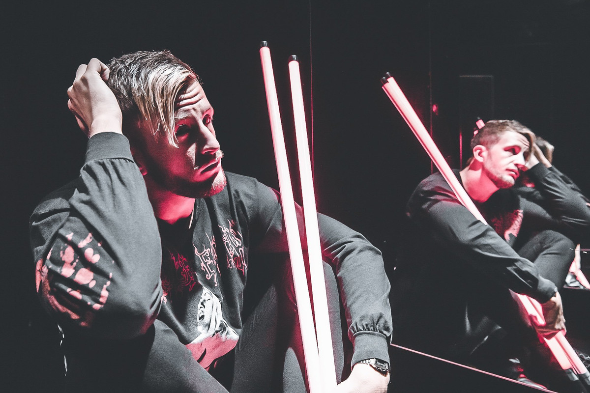 tumblr_a521156de94e9e080639ec075f3dfc4f_40901a22_2048