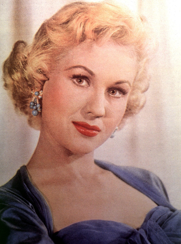 Virginia_Mayo_a25