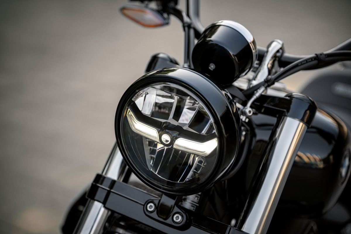 P90569100_highRes_bmw-r-18-model-year-