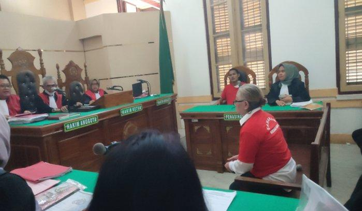Tuntutan Mati Untuk Notaris Medan Dalam Kasus Pembunuhan Suami Tuntutan Mati Untuk Notaris Medan Dalam Kasus Pembunuhan Suami