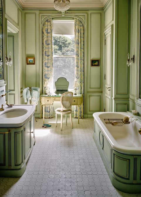 green-bathroom.jpg