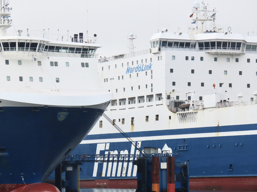 4923B53A-5338-4843-ACF4-29EBA3F0248B