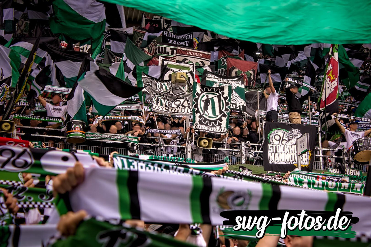 1.Spieltag-Hannover-96-.-1.-FC-Kaiserslautern_004