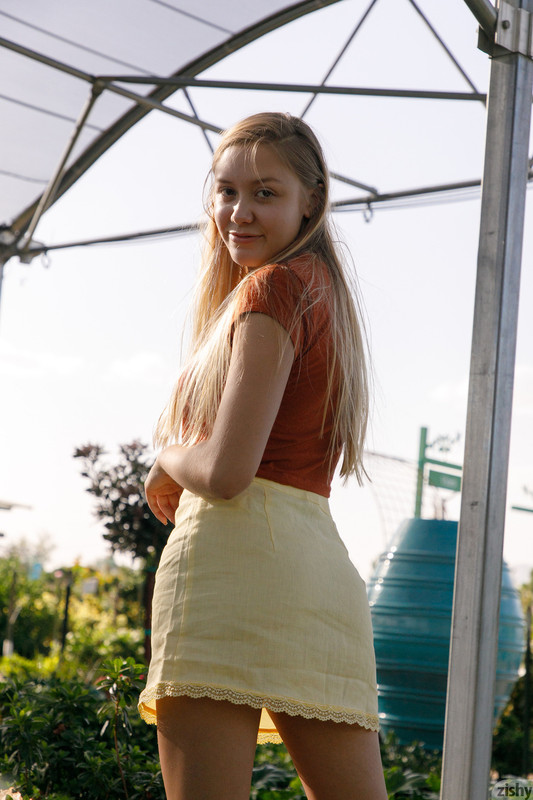 full_049_1412490729308188