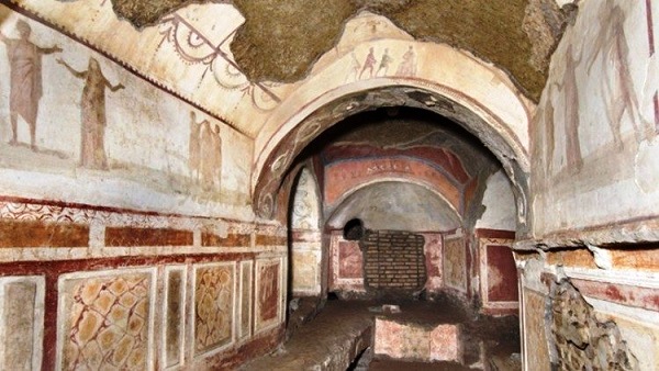 Il Papa: visitare le catacombe durante il Giubileo rafforza nella fede e nella speranza dans Articoli di Giornali e News catacombe