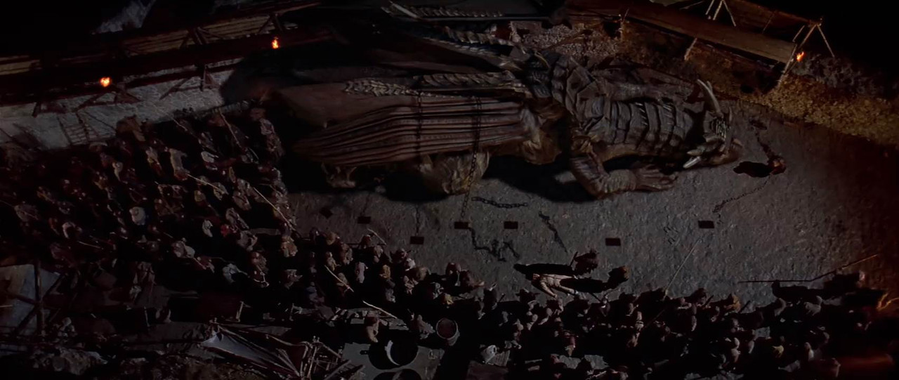 DragonHeart 1996 BluRay [Hindi + English] 480p, 720p ESub Screenshot