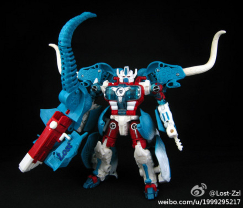 New Images of Ultra Mammoth Transformers Collect