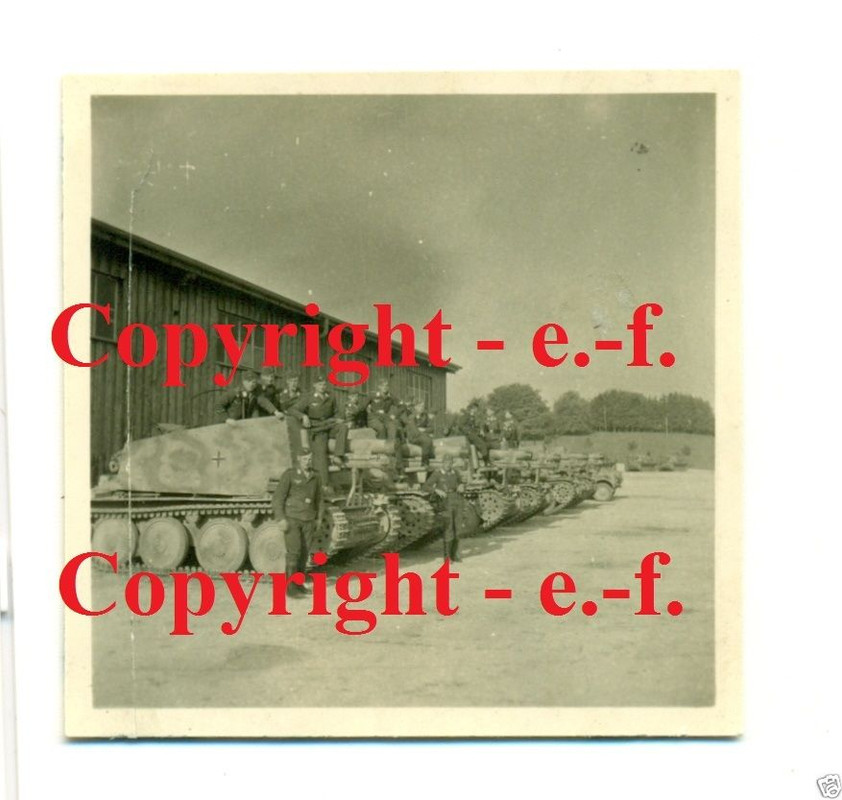 FOTO - Fallsch.Pz.Div.1HG - PANZER 38(t) GRILLE 