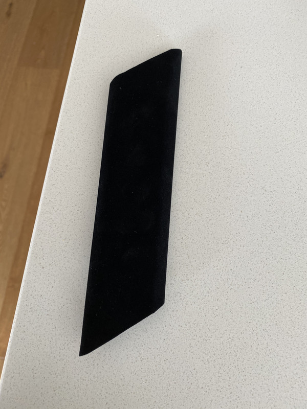 DEF33749-2960-4501-B0CA-8BAE239CDA60