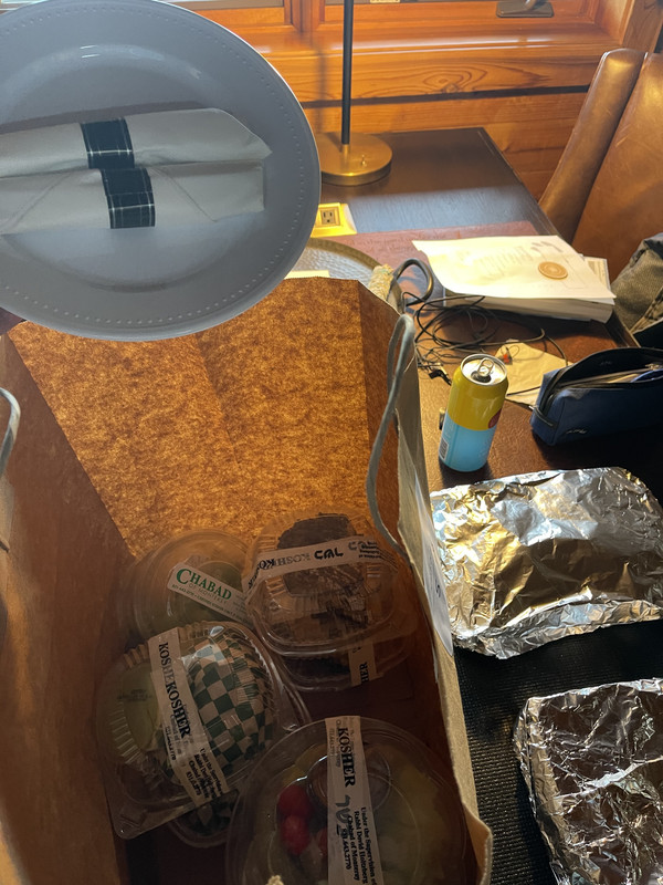 B6E84555-3FA2-4D58-9DA2-2FBD90A75FFE