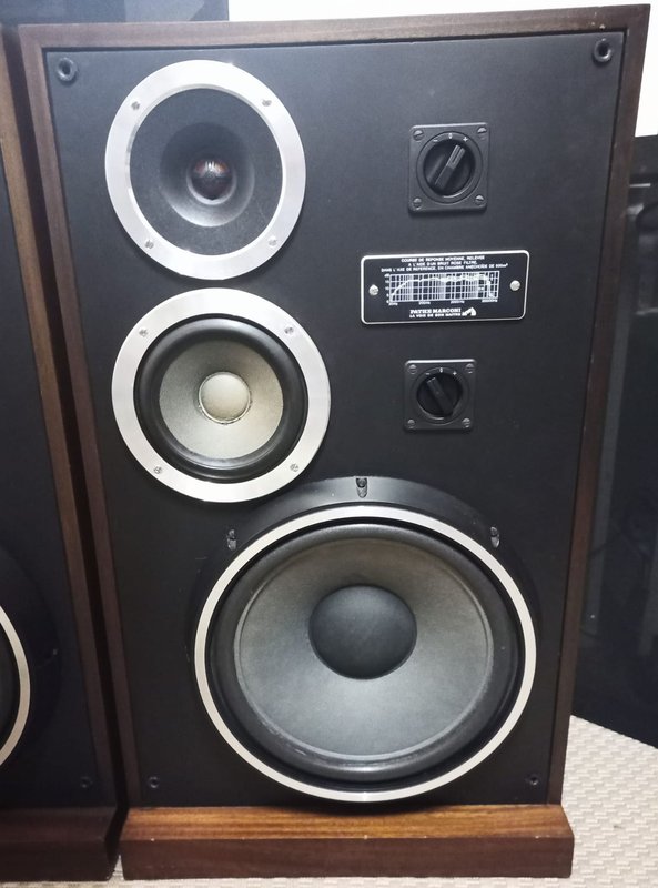 [Image: Pathe-Marconi-6.jpg]