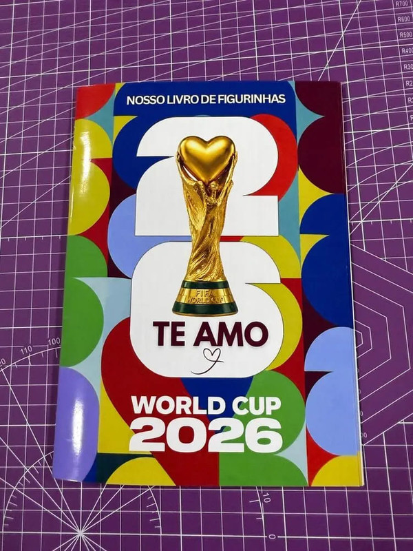 Álbum Copa Love preenchido
