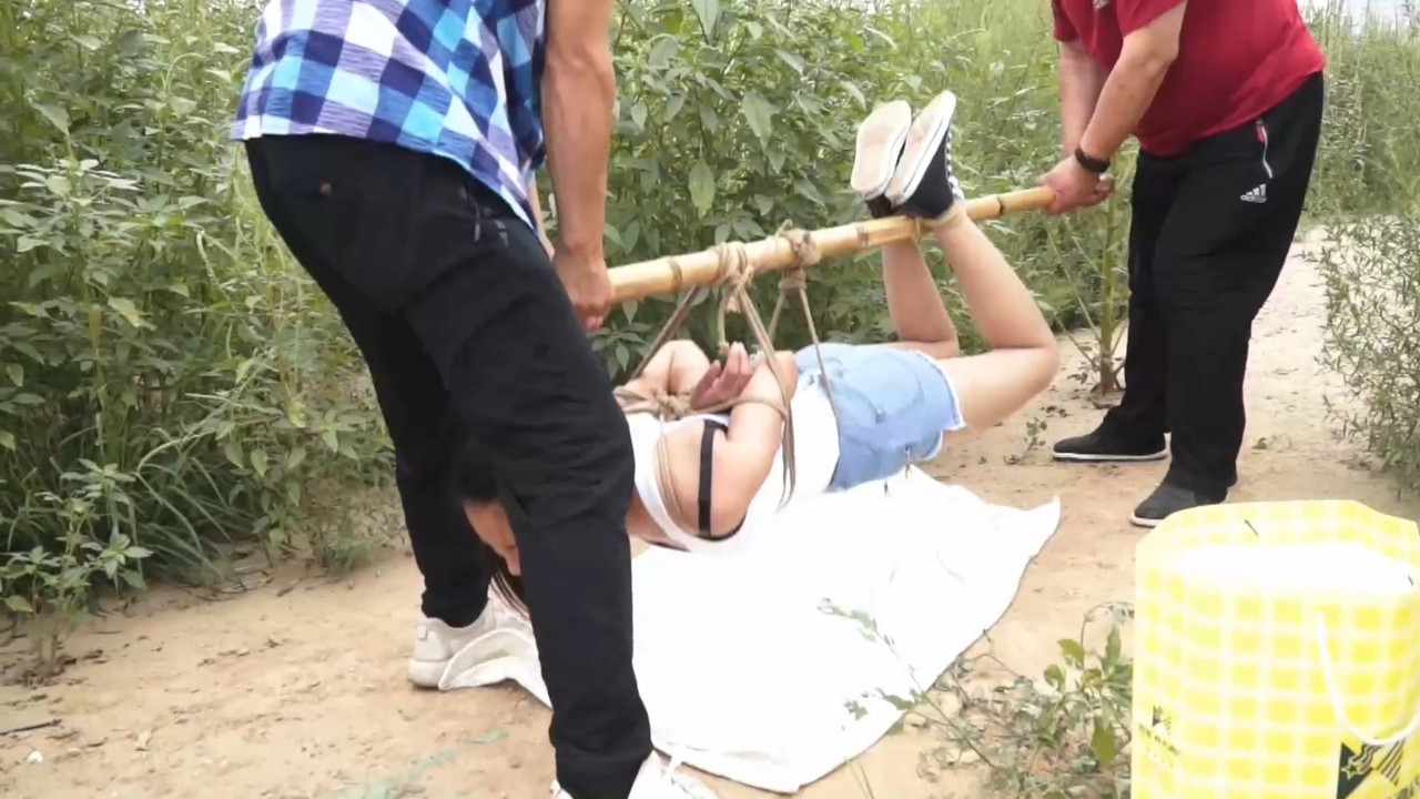 逍遥 山野遇险记 夏炎 李然 .mp4_20221103_185351.003