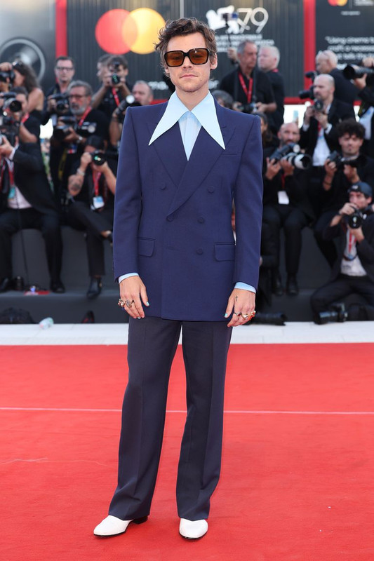 Venezia 79, i look in & out sul red carpet del 5 settembre