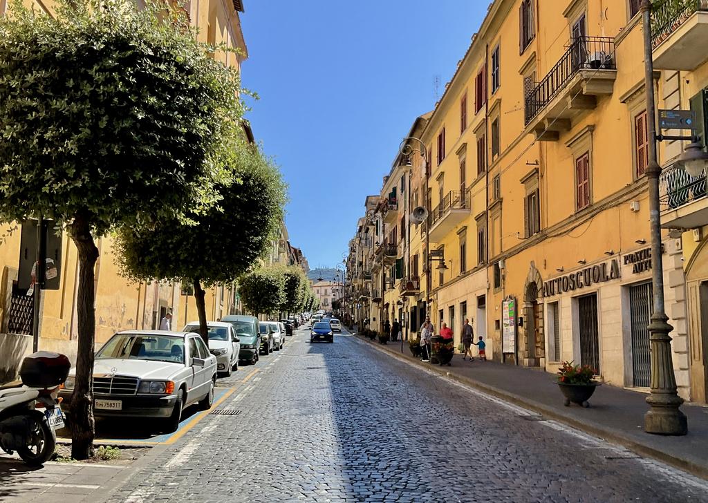 Жаркий сентябрь на побережье Тирренского моря.