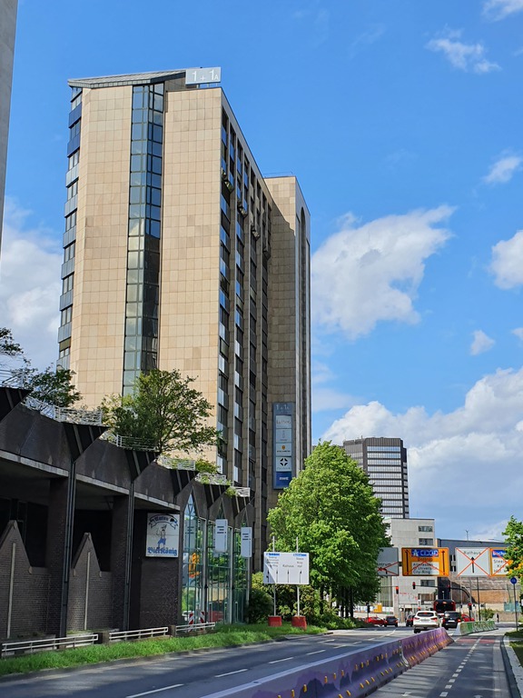 2021-05-21-essen-skyline-hh-bernestr-1.jpg