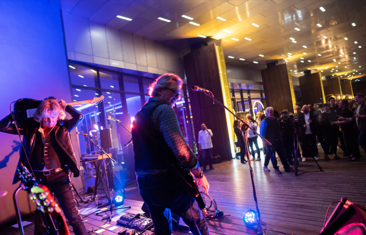 Alain-Crevet-and-The-Managers-Band-1_-scaled-jpg-webp-2400×1600-