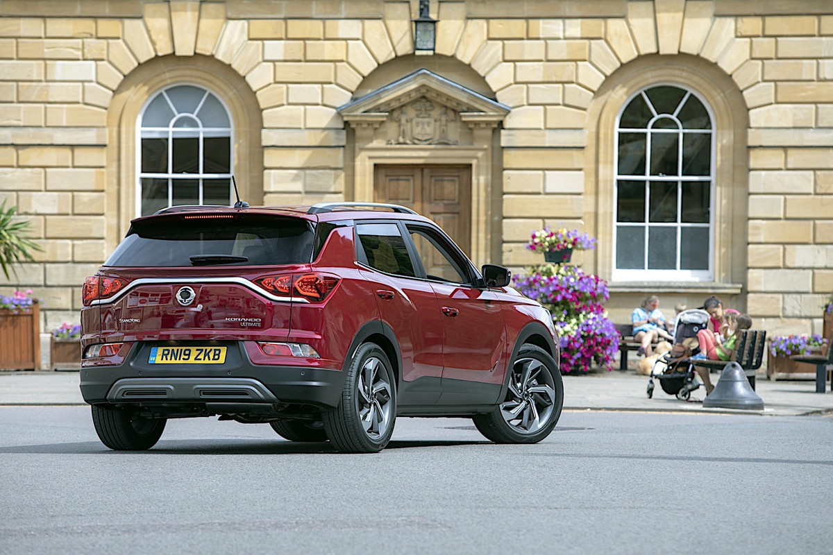 2020 SsangYong Korando  (22)