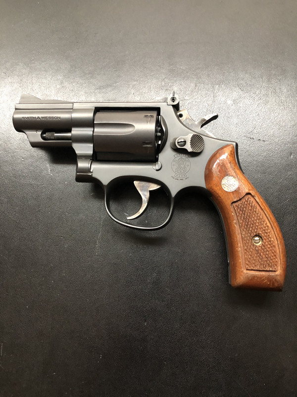 C7BB8C13-AEB2-43C8-8E1F-0FC0A74EF78A