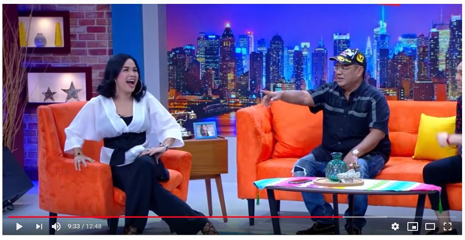 Hotman Paris dalam acara Call Me Mel