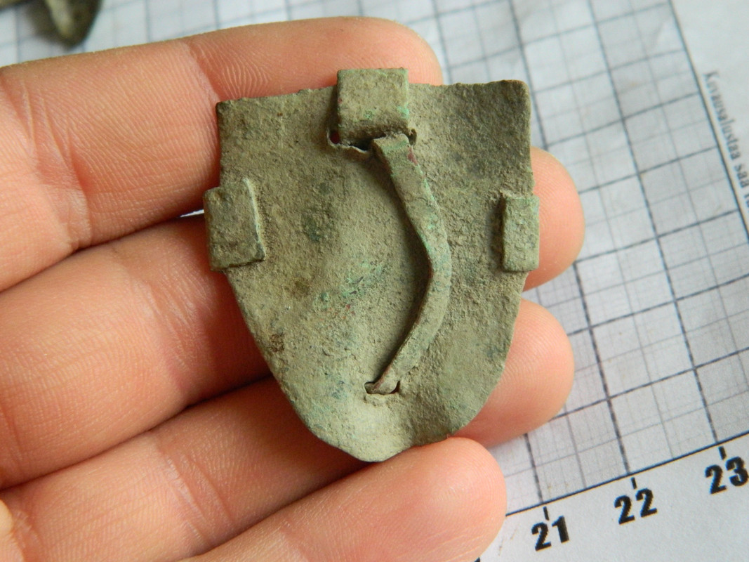 25p1869 025