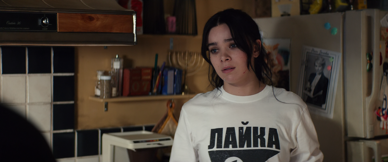 Hawkeye.S01E04.Partners,.Am.I.Right.2160p.10bit.DSNP.WEB-DL.DDP5.1.HEVC-Vyndros.mkv_snapshot_19.56_[