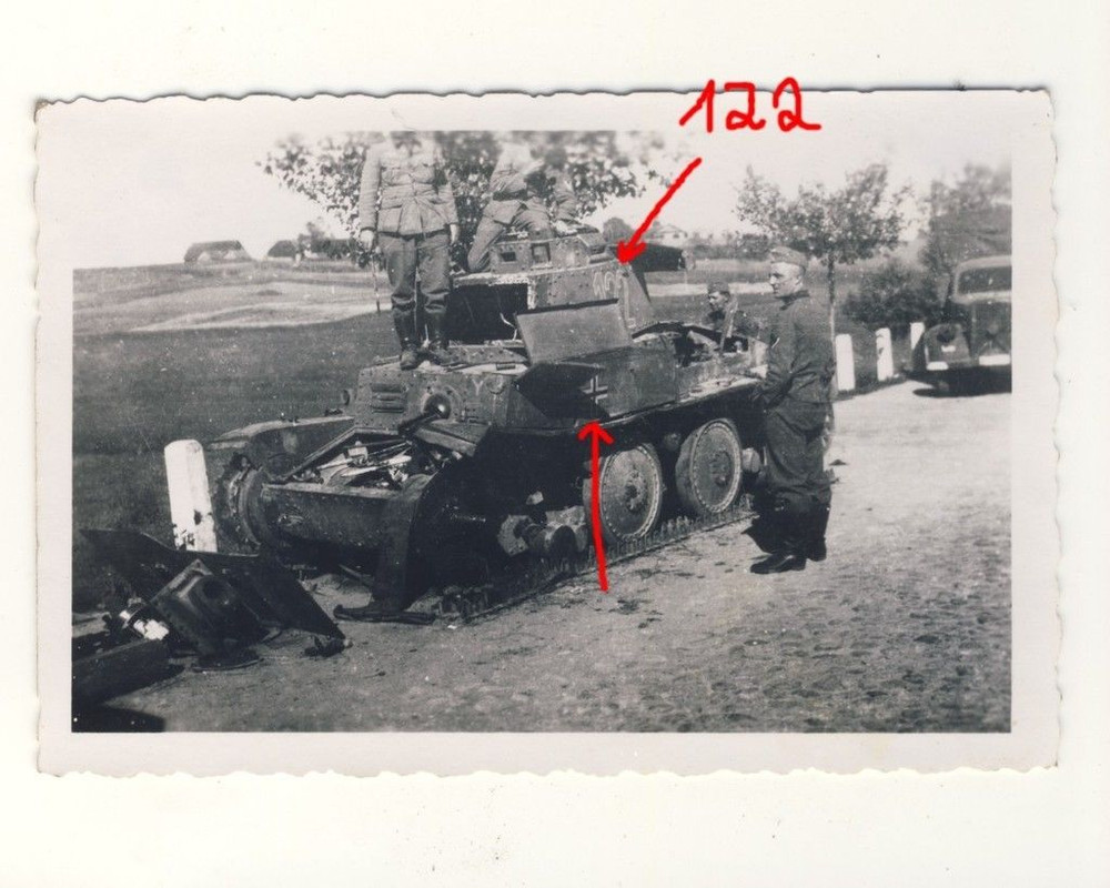 Ostfront - zerstörter tschechische BEUTE Panzer 38 t - Turmnummer 122