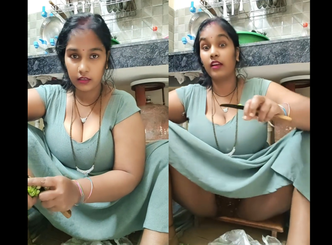 DESI HOT BHABHI EKTA LIVE PUSSY SLIP NAVEL SHOW HD VIDEO Latest viral video