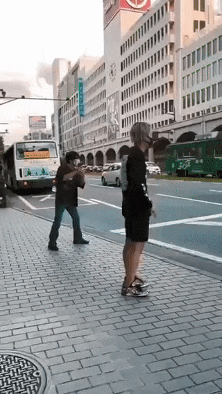 https://i.postimg.cc/brfZnz2r/ezgif-4-428b41ca395b.gif