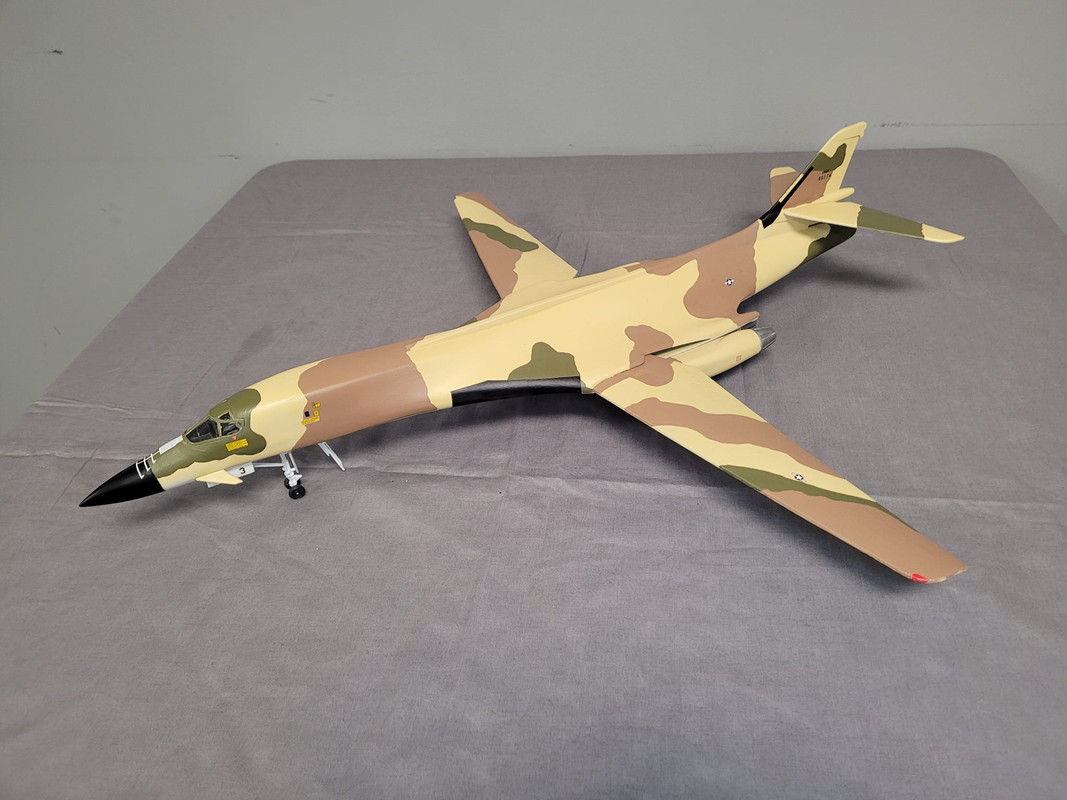 2025，定番 Revell ハセガワ 1/72 B-1B BOMBER 爆撃機 未組立品