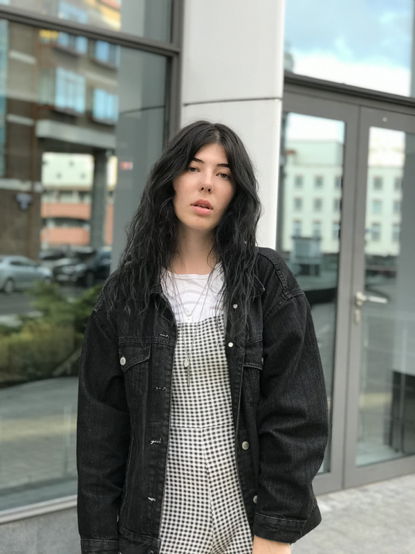 F3D90ED9-C4D6-45E2-880C-A313ED67DD49