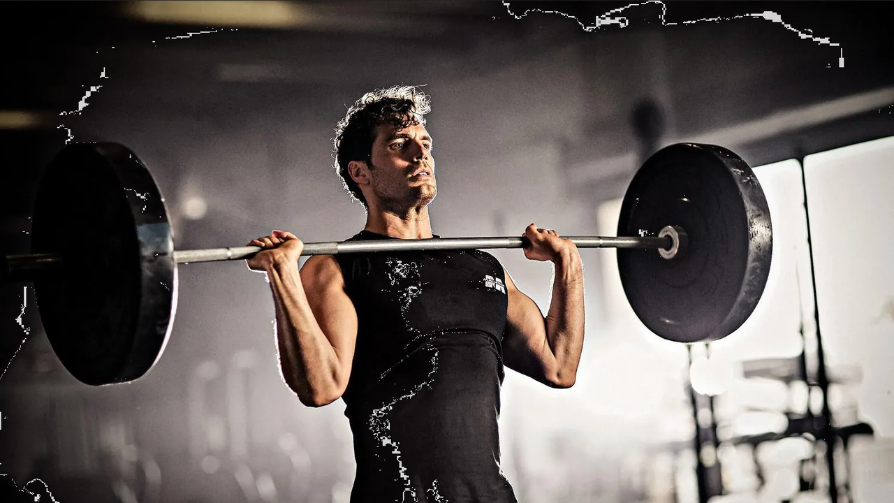 Critican a Henry Cavill por descomunal musculatura que conquista a más de una