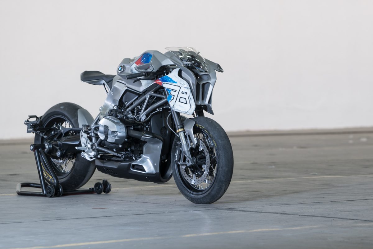 Бернард Науман: Кастом BMW R nineT ака Giggerl (ципленок)