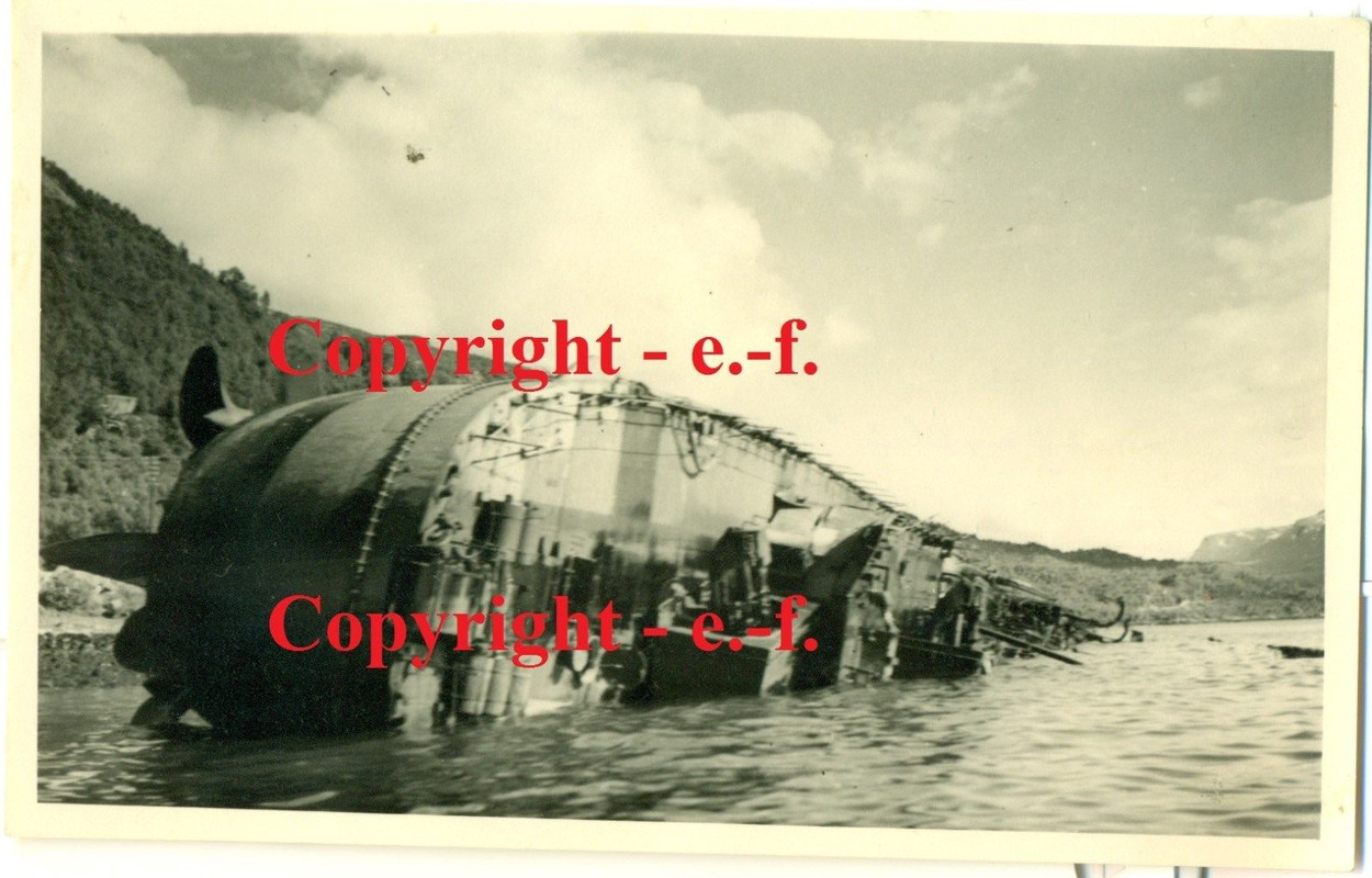 FOTO - AOK NORWEGEN- englischer Zerstörer HARDY 