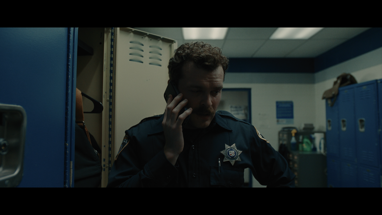 mpv shot Weapons 2025 2160p UHD BDRemux Hybrid HDR10plus DV HEVC Neciporuk 00 48 25 0006