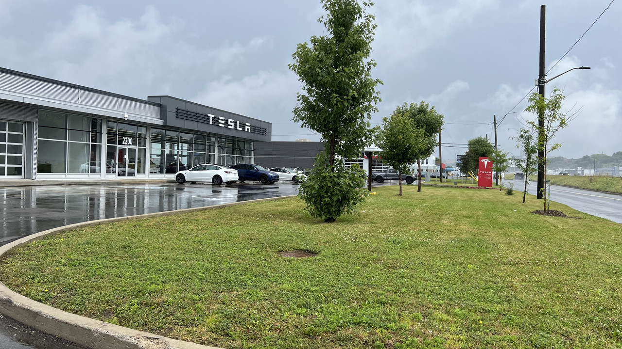 0C0AEA3F-8422-4D10-9C45-AA913FAF3CB1