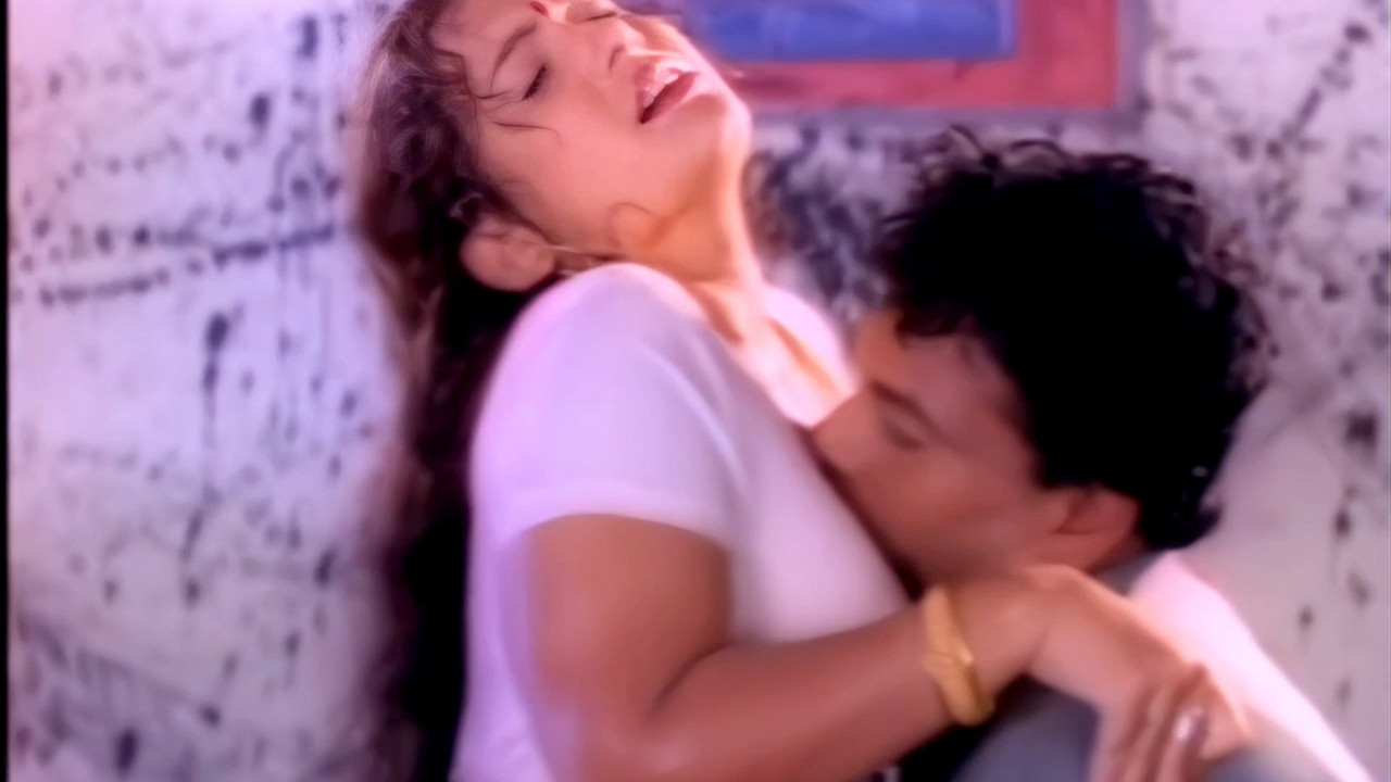 Mallu Maria Erotic Romance in white Saree.mp4_snapshot_01.16.819