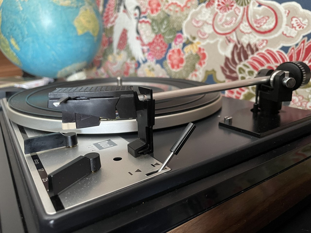 D6AFA6F9-8521-449C-B479-0FA5E38C2760