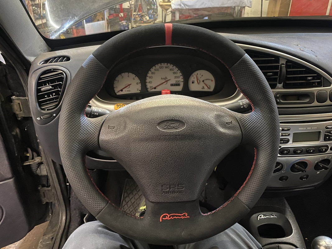 5B35112F-1FF1-4E83-A0B3-BB72C124EC4F