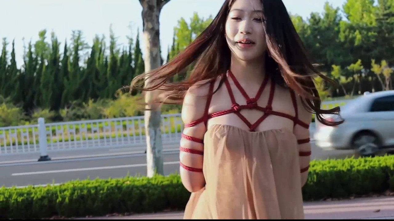 半岛束艺 有奖问答行走的丝带~泽爱.mp4_20250820_132217.528