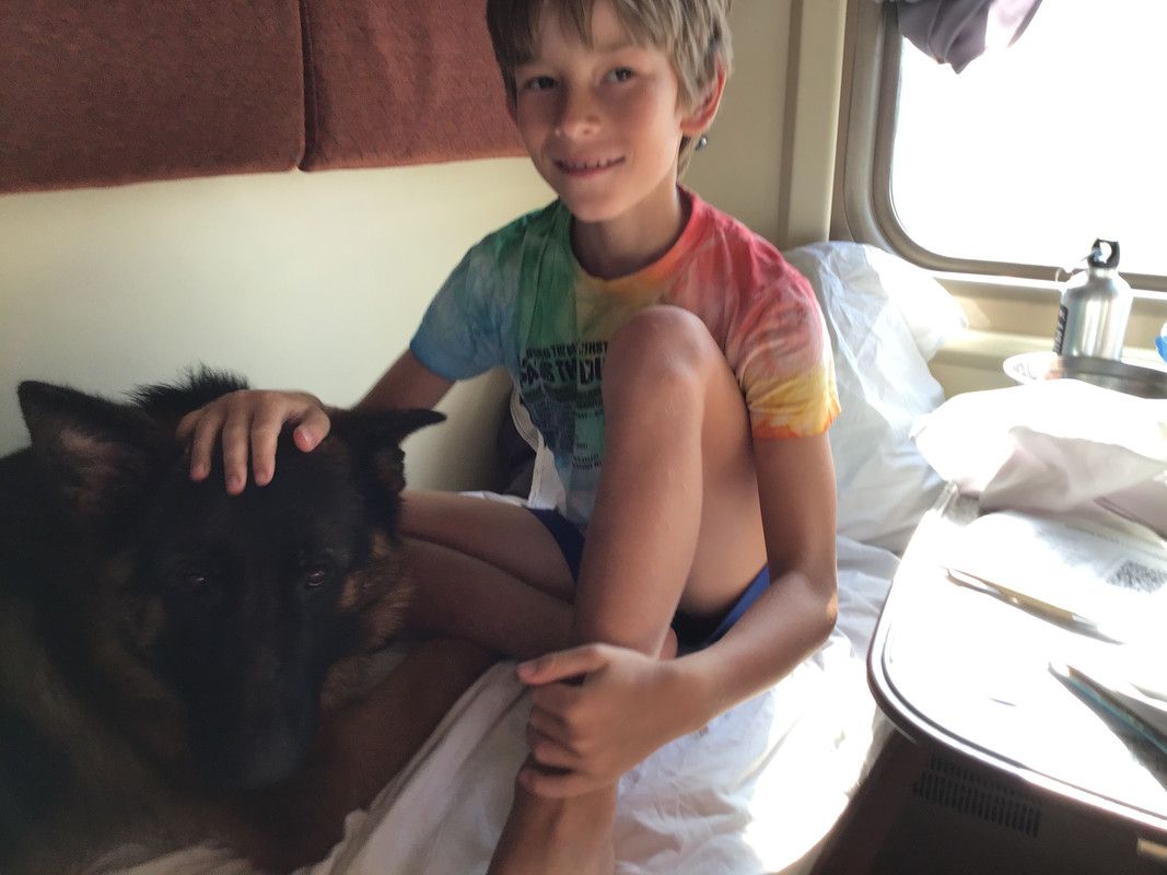 7FAA24C1-43FC-44A2-BC38-5E5217E84EA2