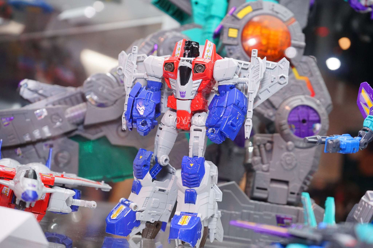 SDCC-2017-Transformers-Hasbro-Thurs-038