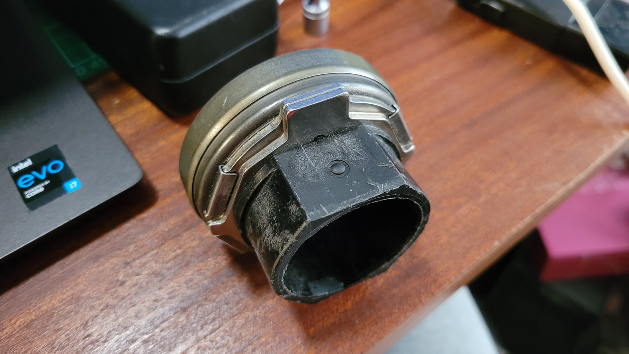 Throw out bearing LuK rear