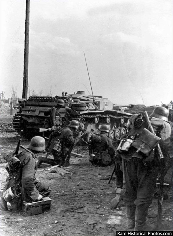Germans_at_Stalingrad (14)