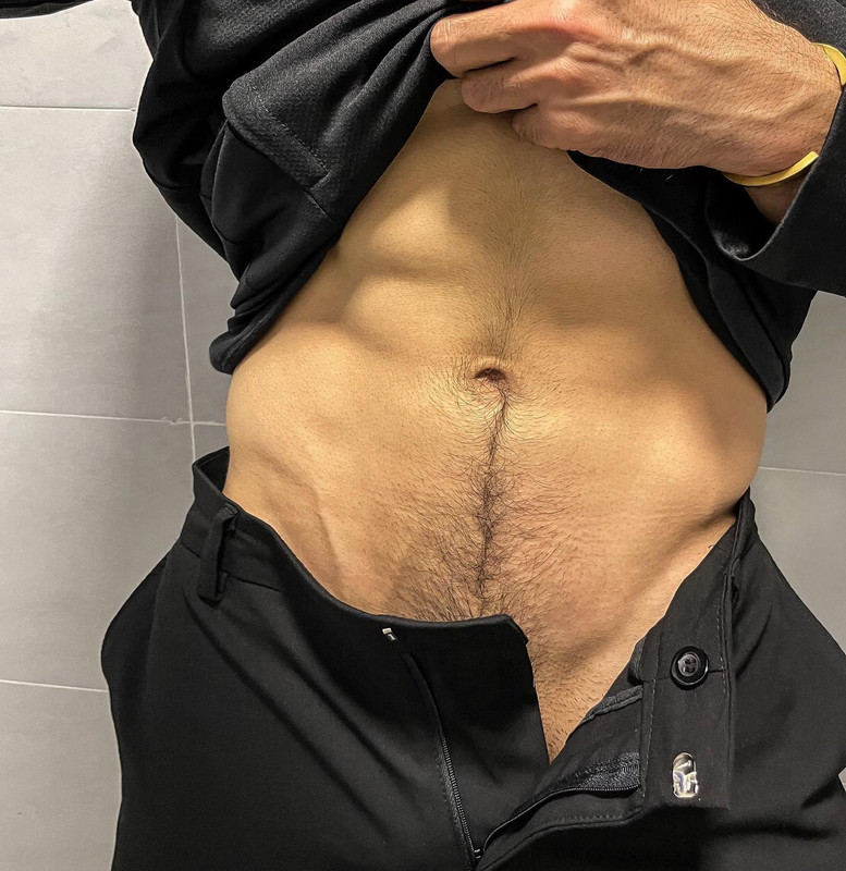 Photo by Nguyễn Duy Hải ! on September 28, 2023. May be an image of 1 person and body building. (